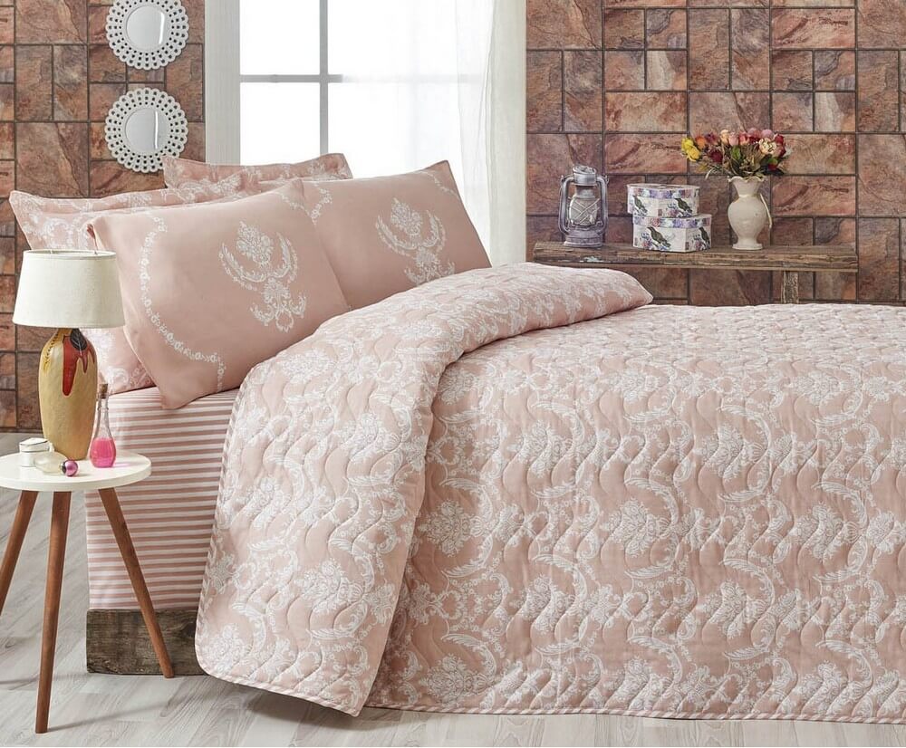 

Покрывало стеганое Eponj Home Pure Pudra 200х220 с наволочками 50х70