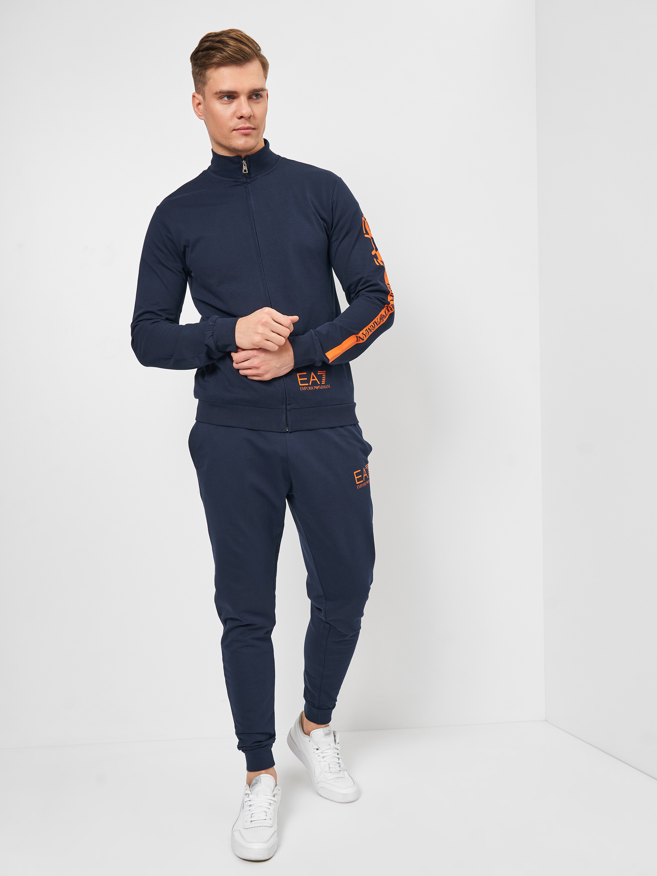 

Спортивный костюм Emporio Armani 10807.2  (46) Темно-синий, Спортивный костюм Emporio Armani 10807.2 M (46) Темно-синий