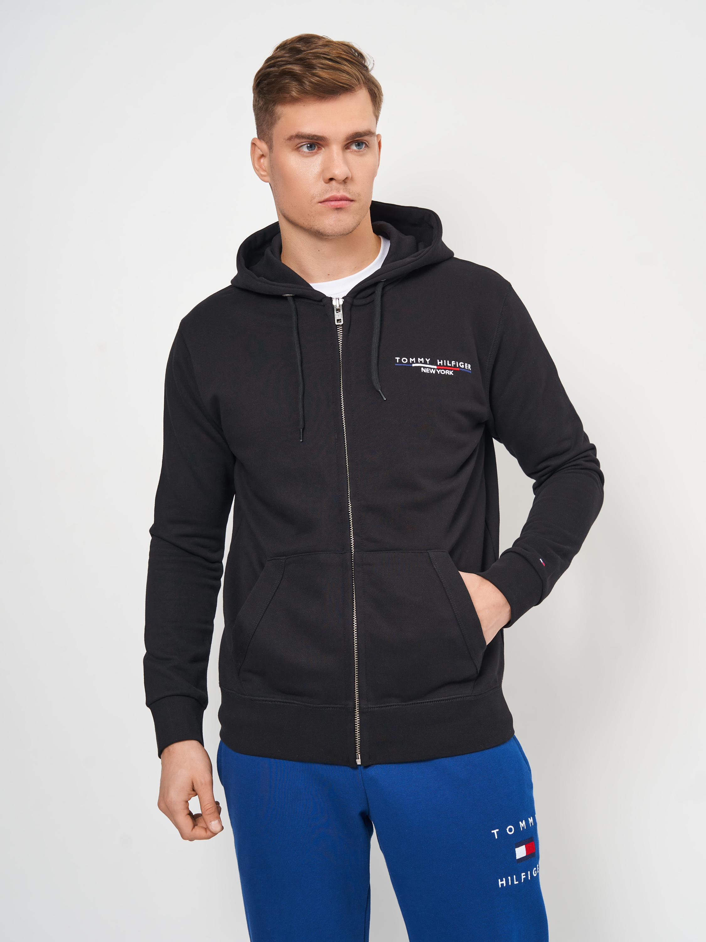 

Толстовка Tommy Hilfiger 10771.1 S (44) Черная