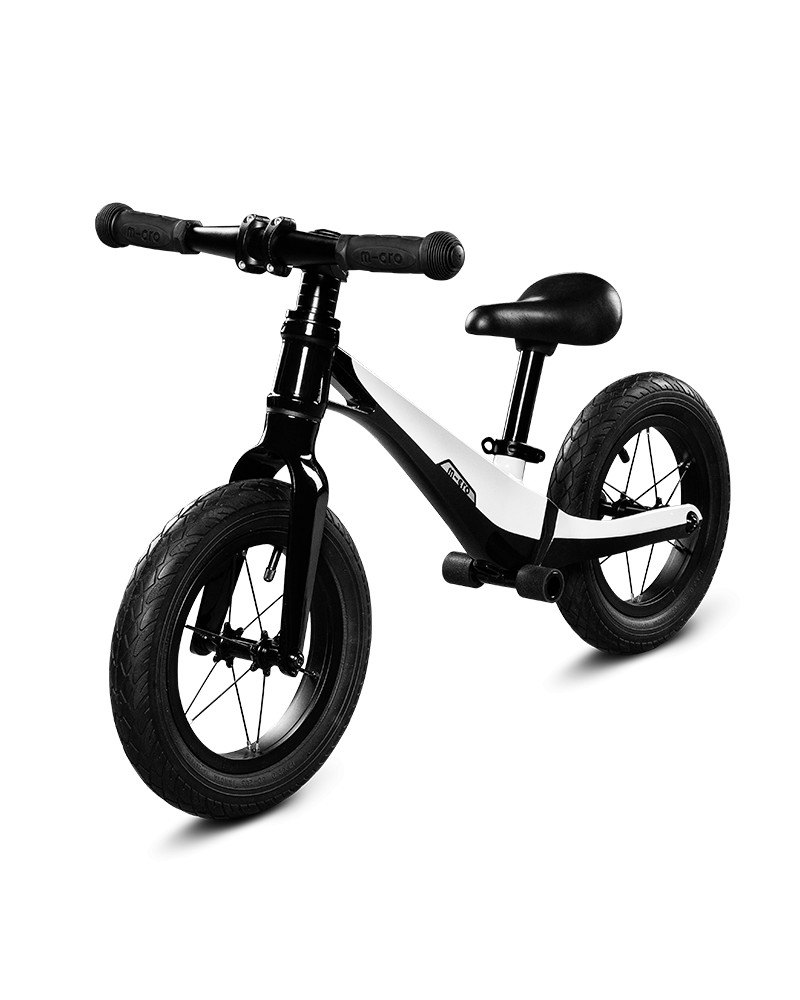 

Беговел Micro Balance Bike Pro Black/White черно-белый
