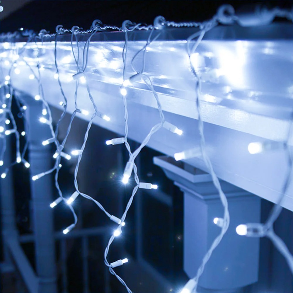 

Гирлянда бахрома уличная светодиодная 3х0,70 м 120 LED с переходником прозрачный провод от сети холодная белая