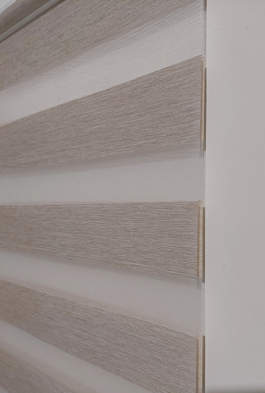 

Рулонная штора Miranda День-ночь BН DN-4012 65*130 см Бежевый