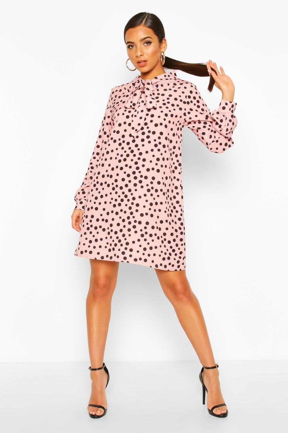 

Платье Boohoo 40 розово-черный горох 4594215200156