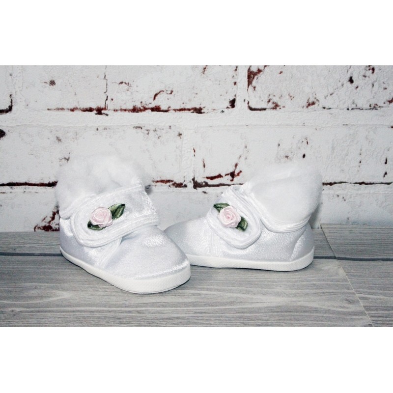 

Пінетки OmniaBaby білі 12