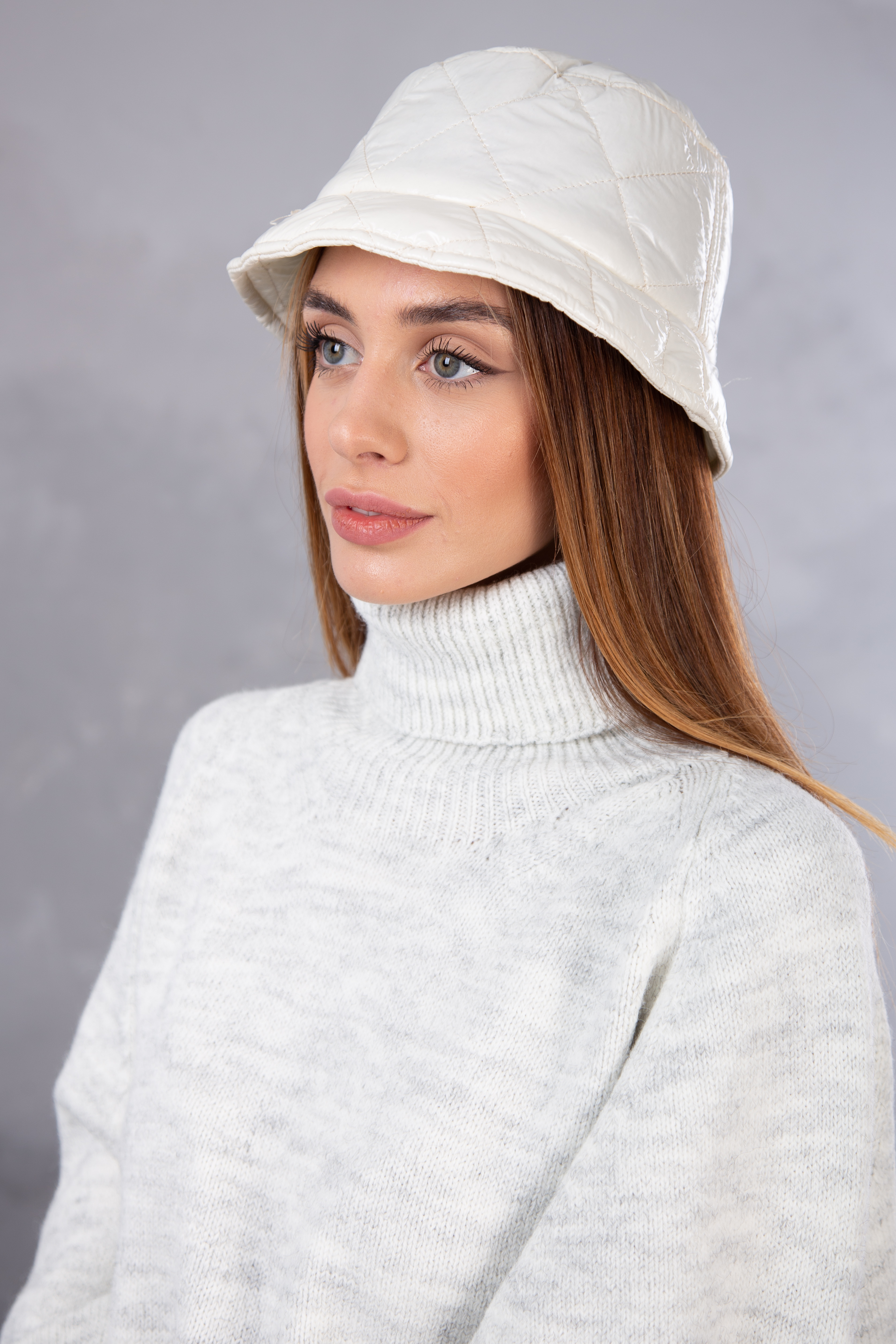 

Панама FAMO PN-24 M Молочний M (PN-24)