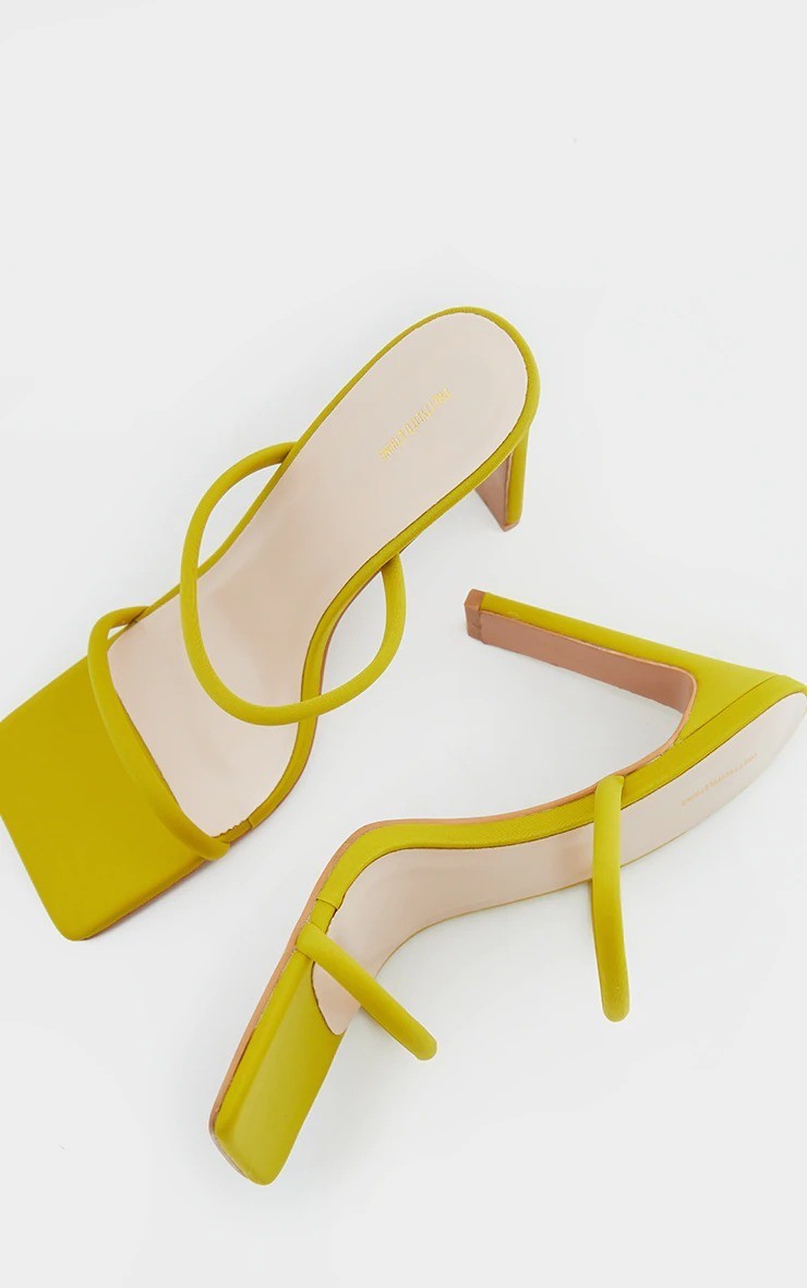 

Босоножки PrettyLittleThing 40 лайм 3600541739906