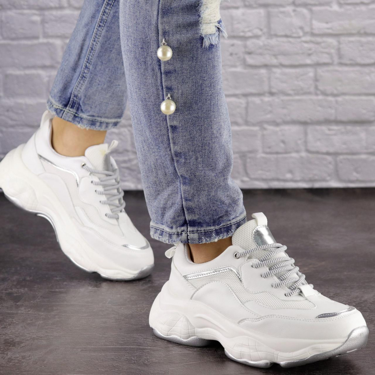 

Женские кроссовки Shoes Harper 38 (24 см) 1463 белые