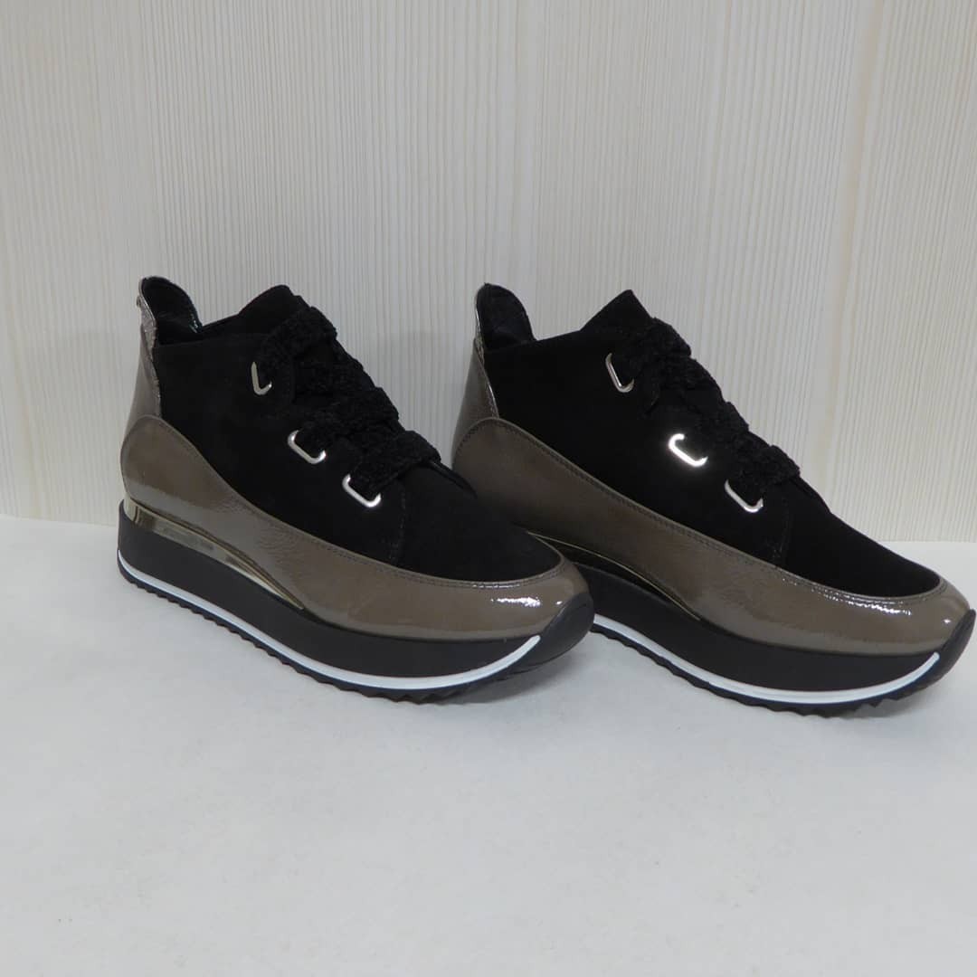 

Снікери Kelton 39 Коричневі 0106