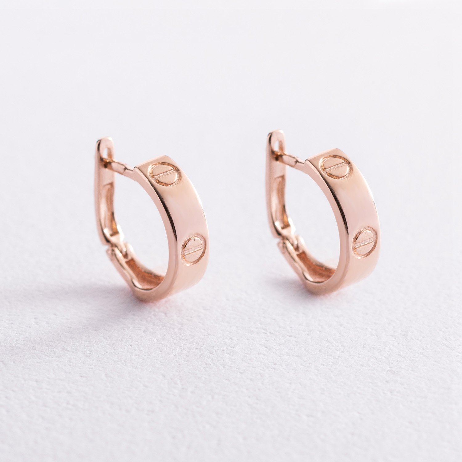 

Серьги "Love" в красном золоте с07590 Оникс