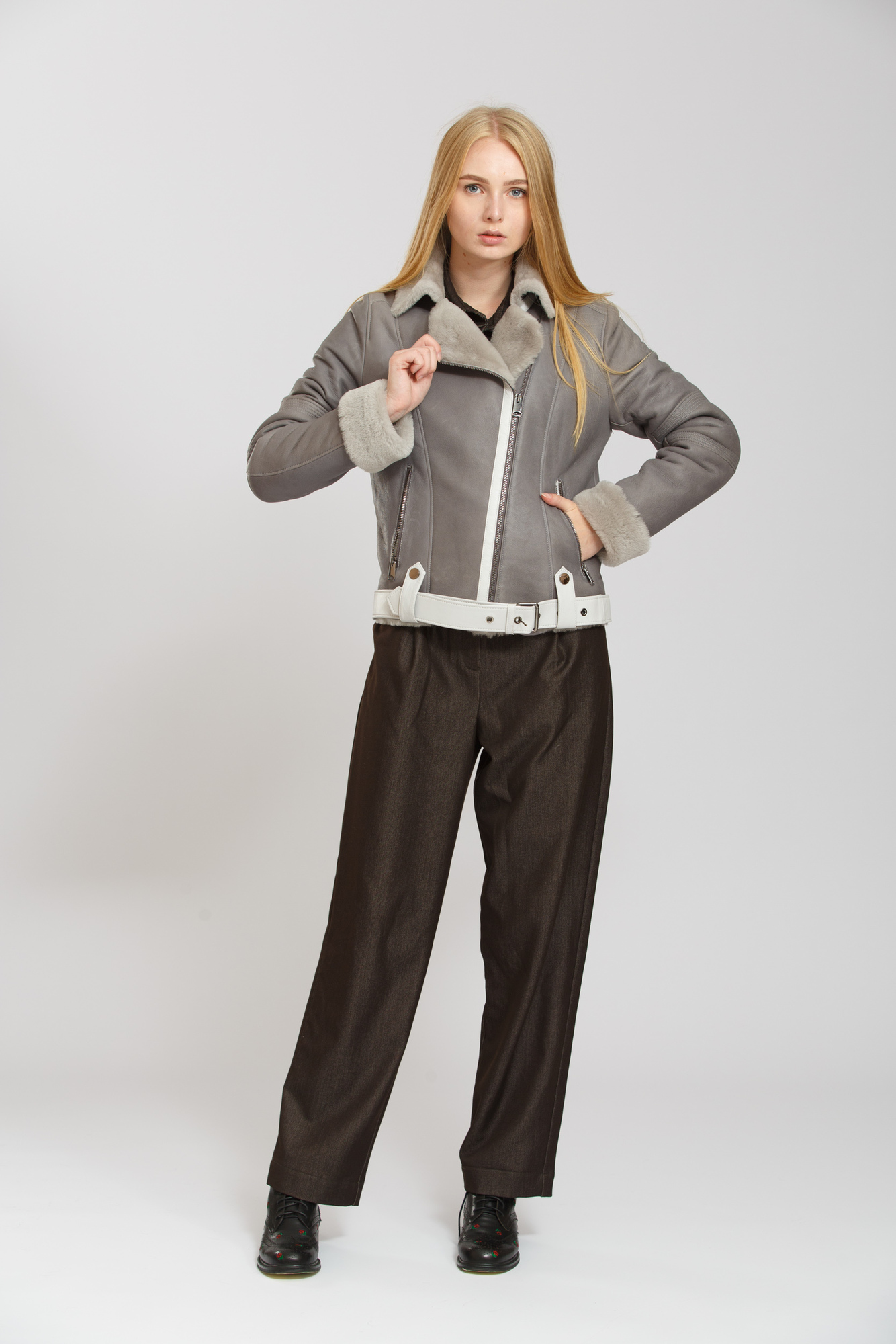 

Дубленка TONY GRAZZA  Серый + Белый (21-1405, Дубленка TONY GRAZZA 36 Серый + Белый (21-1405)