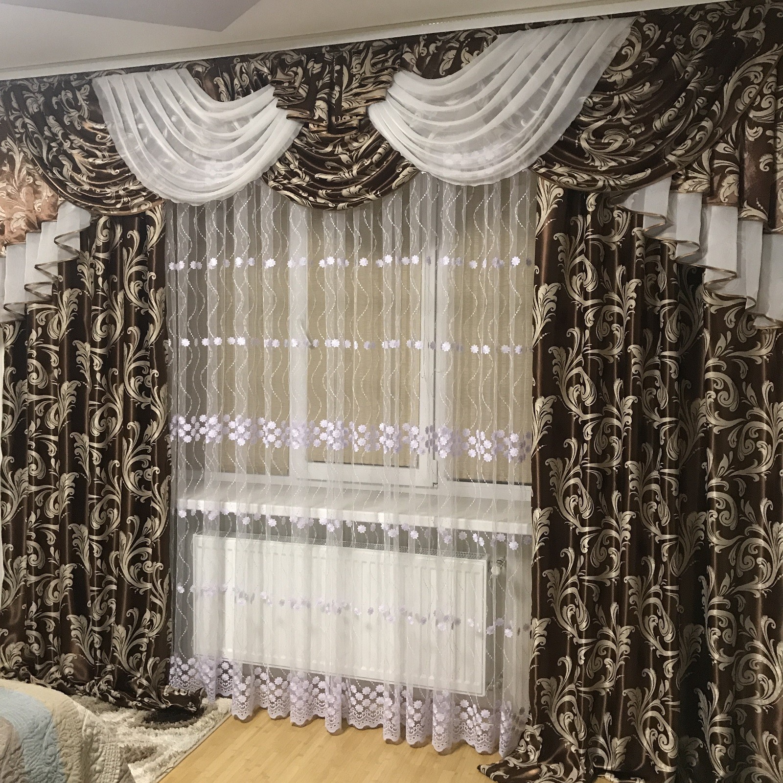 

Шторы с ламбрекеном TG Home в зал, спальню №315 шоколадные