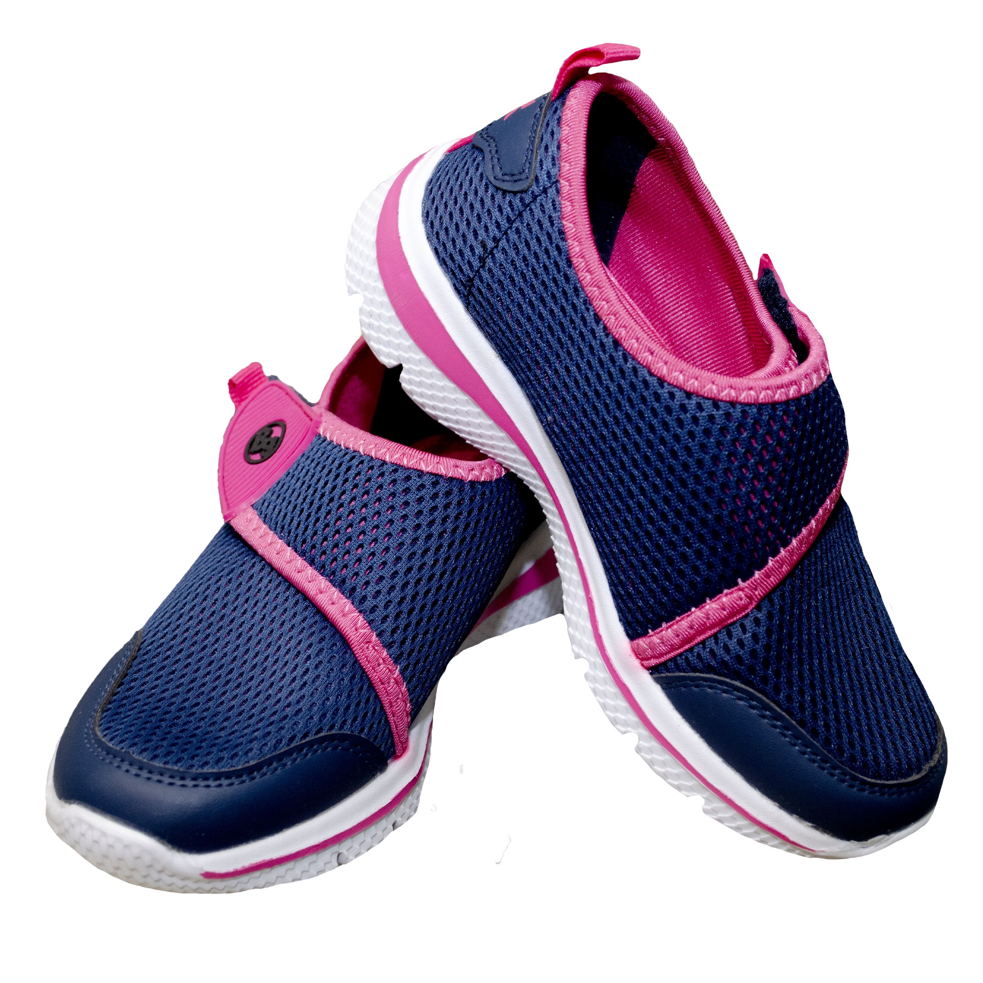 

Кроссовки для девочки ( 1 шт ) Bata синего цвета, текстильные с сеточкой лёгкая белая подошва 28р. (17,5см) 2192