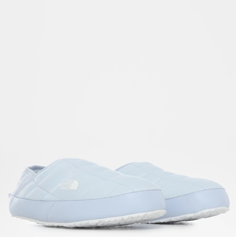 

Женские тапки The North Face ThermoBall Traction Mule V 40 Голубые NF0A3V1HV951