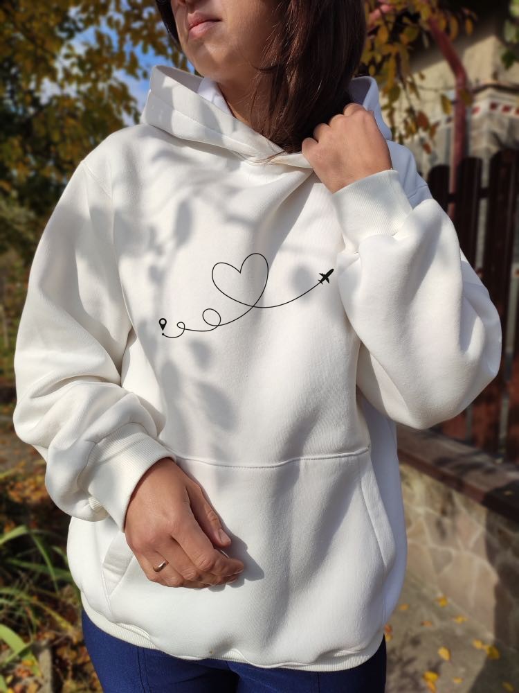 

Худі жіноче з принтом oversize білий