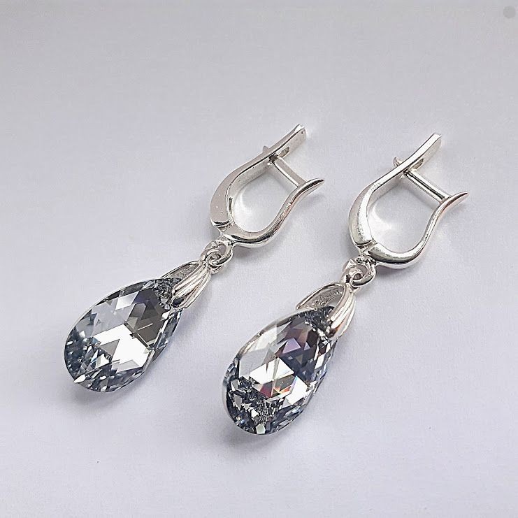 

Серьги Hand Made с каплями Swarovski цвета Crystal CAL VZ