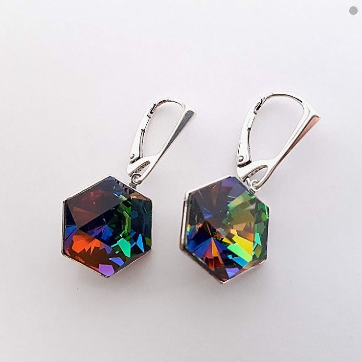 

Модные серьги с подвесками Swarovski