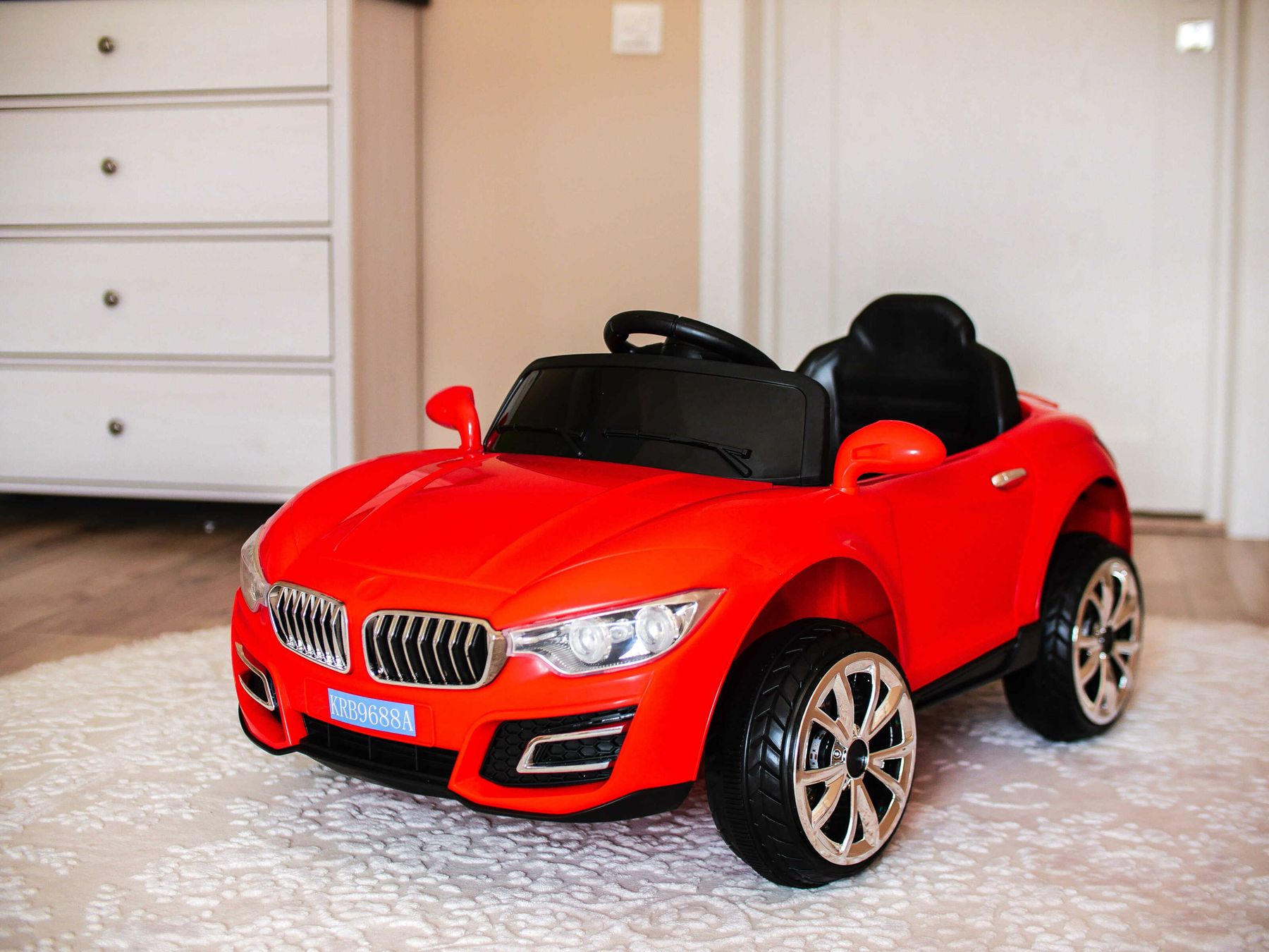 

Детский электромобиль машина 688 EV-Car Kids с пультом ДУ для ребенка красный