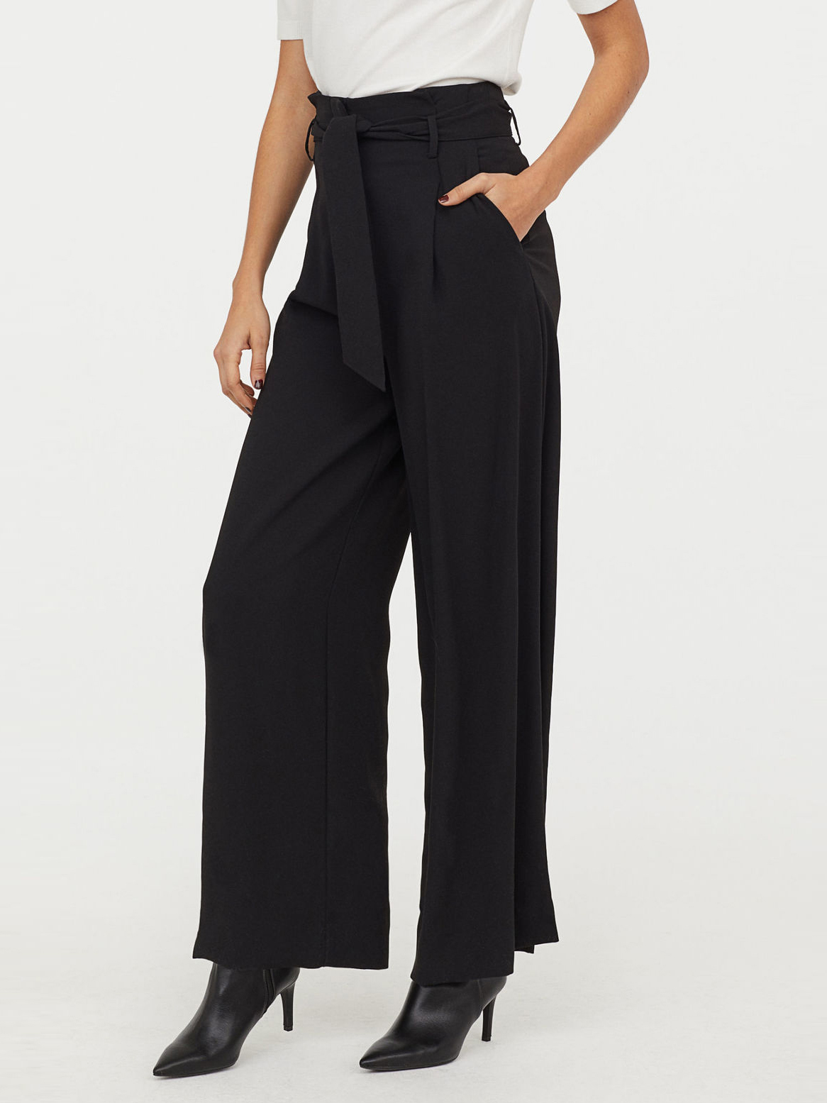 

Брюки H&M 0732225-001  Черные (СА2000001873540, Брюки H&M 0732225-001 36 Черные (СА2000001873540)