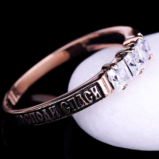 

Золотое кольцо "Спаси и сохрани" с фианитами к02068 Оникс 16.5