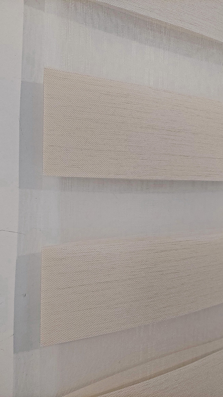 

Рулонная штора Miranda День-ночь Z-241 82,5*160 см Бежевый