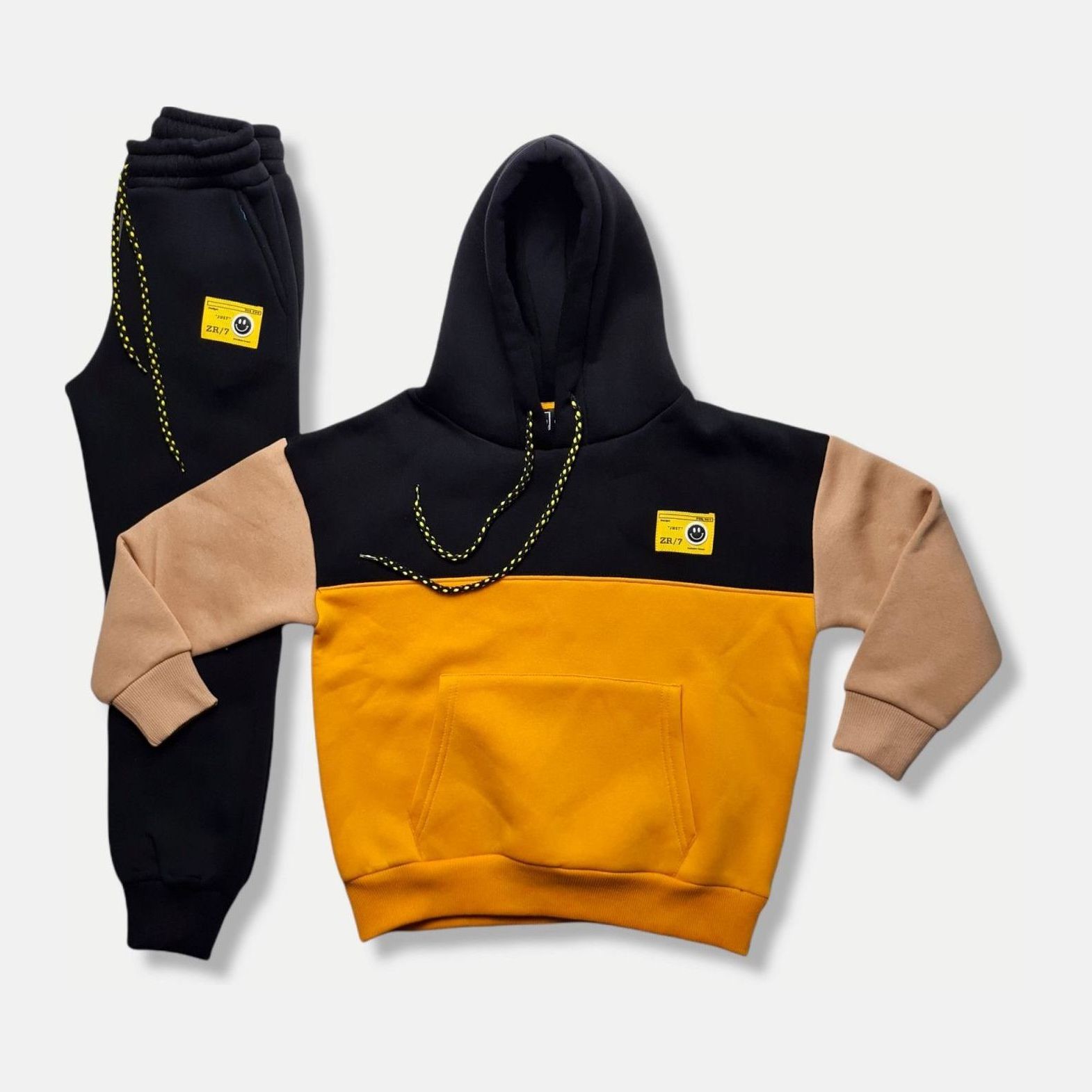 

Спортивный костюм Cloise CL0115002-CL0155005 152 см Темно-желтый/Черный