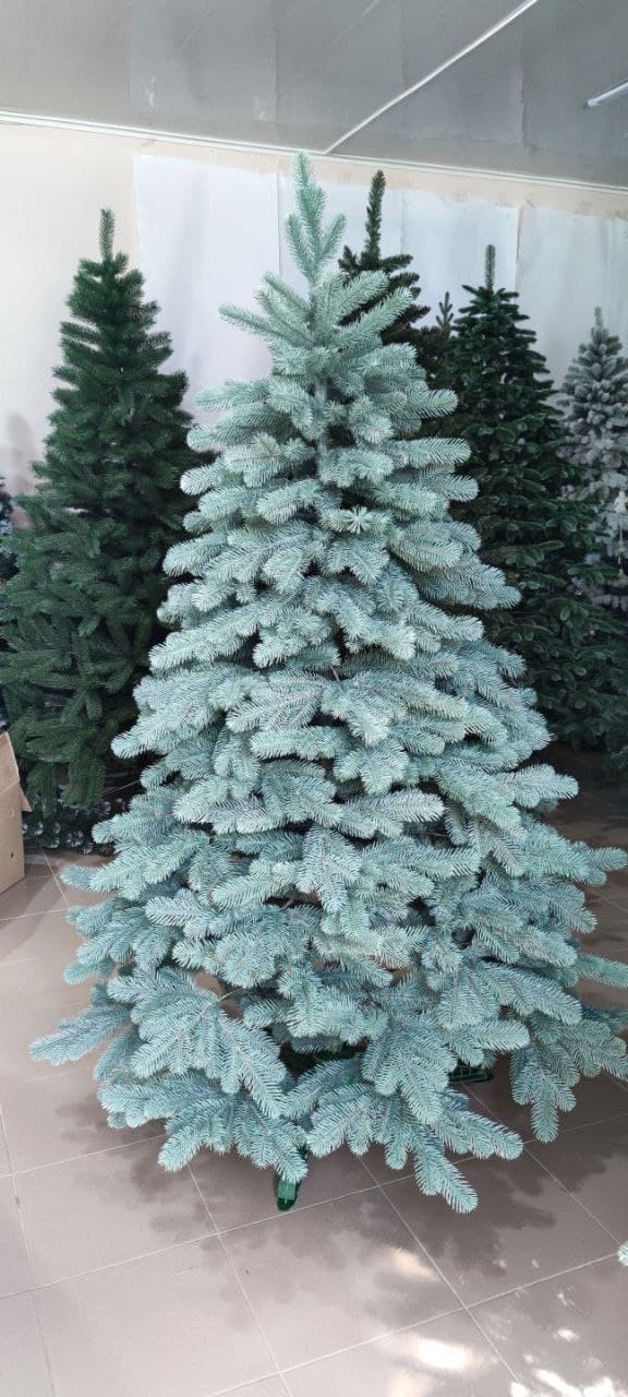 

Елка искусственная пышная литая АртДекор Петровская 2,3 м голубая