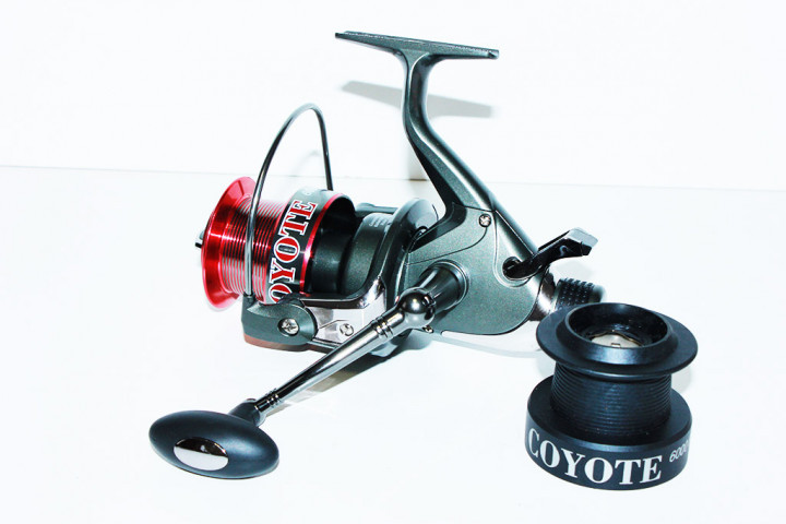 

Катушка BratFishing Coyote с байтранером 40OORD (6+1)