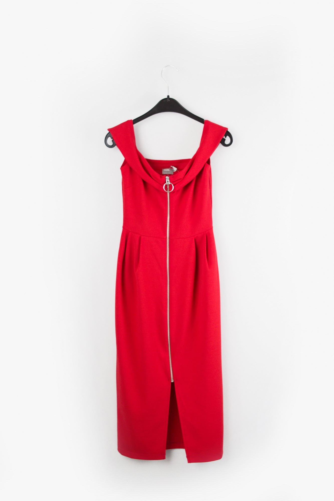 

Платье Asos 32 красный 4594215200162