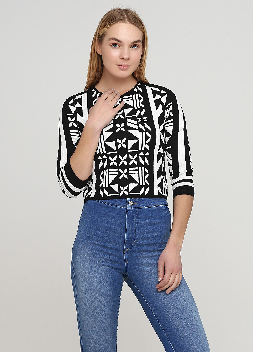 

Джемпер H&M S Черно-белый 0329746_фигурки.ч.б.