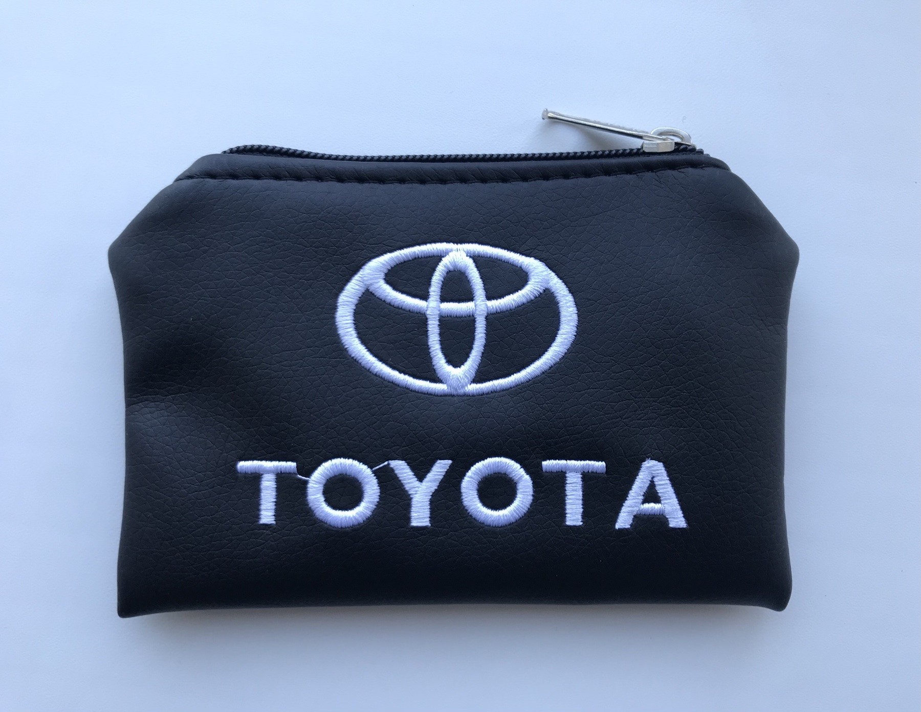 

Ключниця з логотипом Toyota