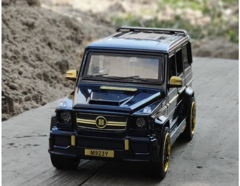 

Металлическая машинка "Автопром" Mercedes-benz g65 (BR-8876) Черный