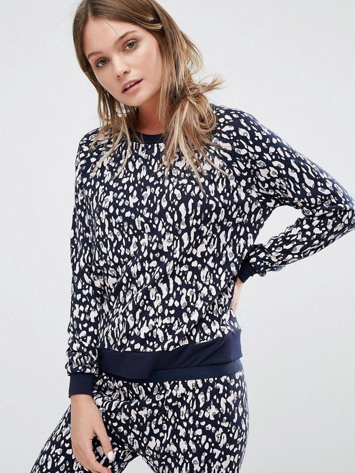 

Свитшот Animal Instincts Minkpink AS_L_280820_2  Синий, Свитшот Animal Instincts Minkpink AS_L_280820_2 XS Синий