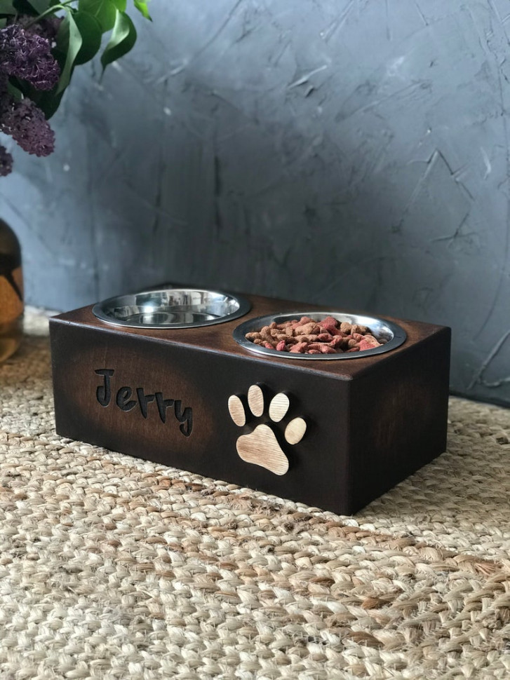 

Именная подставка для мисок для собак TheMagicTreeArt из дерева, Тип 8, S Сандаловое дерево