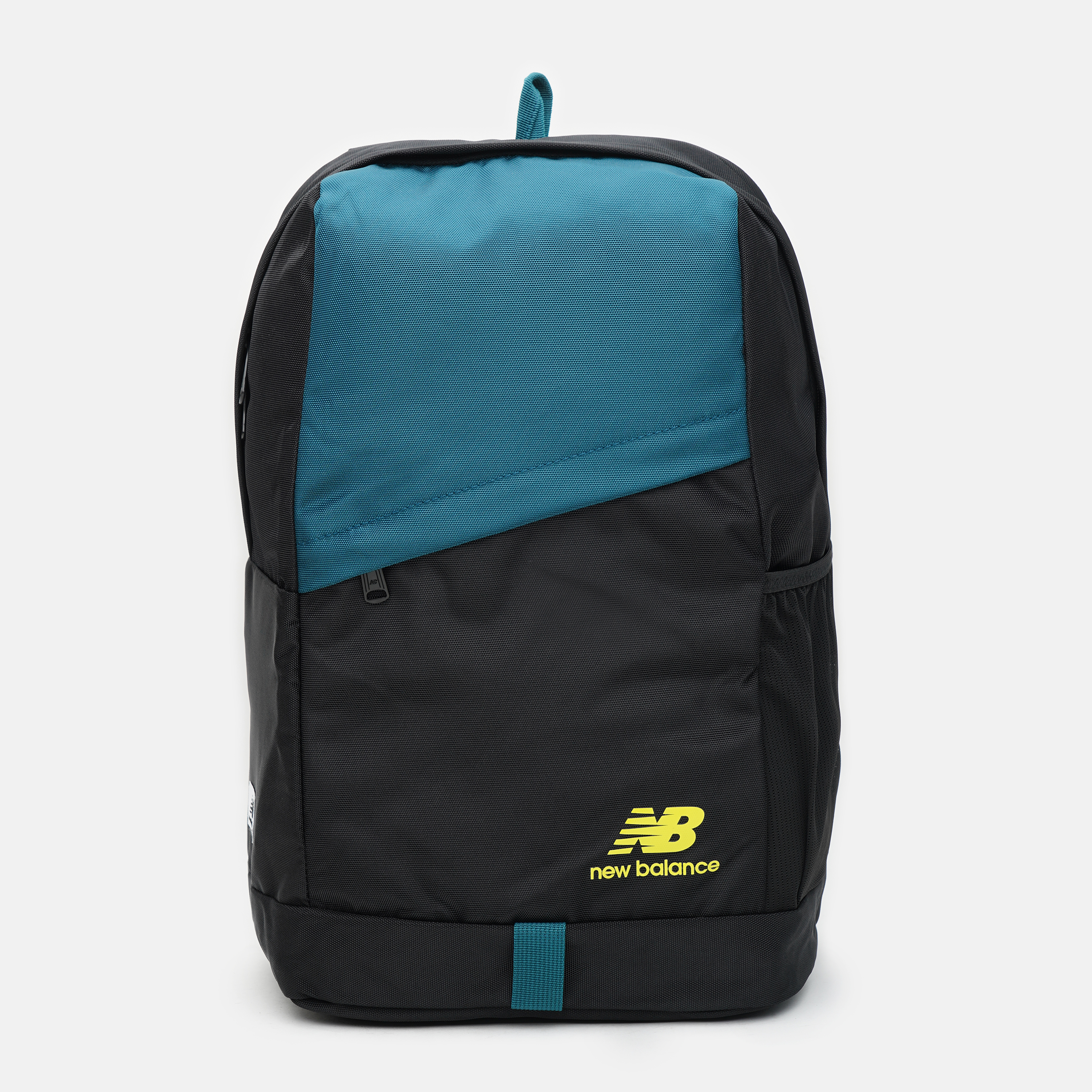 

Мужской рюкзак New Balance Essentials Backpack LAB11113BK Черный