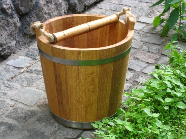 

Ведро дубовое для бани BarrelMaster 15 л