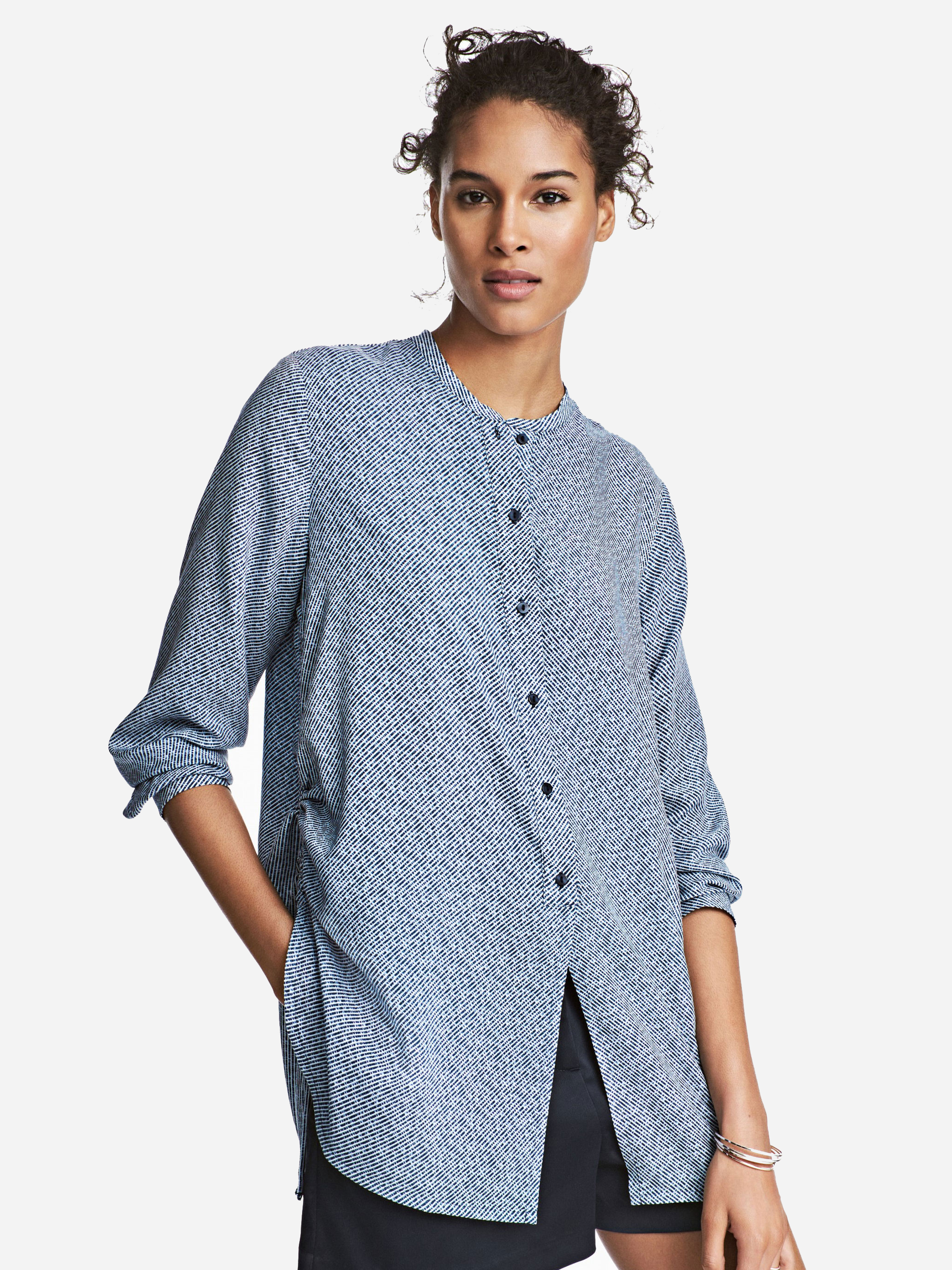 

Рубашка H&M XAZ057096KYZV  Темно-синяя с белым, Рубашка H&M XAZ057096KYZV 32 Темно-синяя с белым