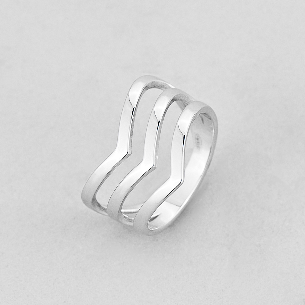 

Серебряное кольцо Minimal 10339-17 17