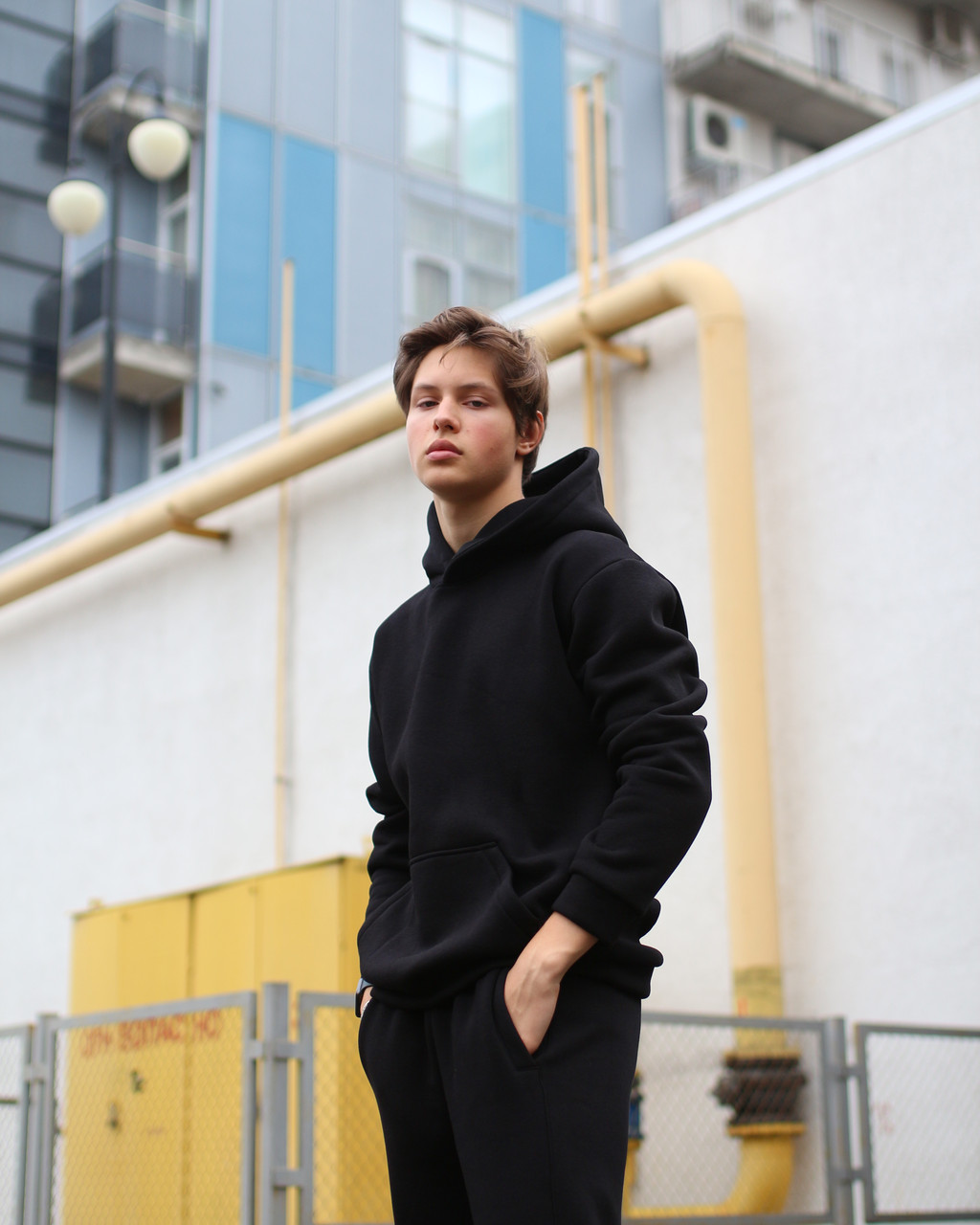 

Худи мужское черное База Тур XS Черный