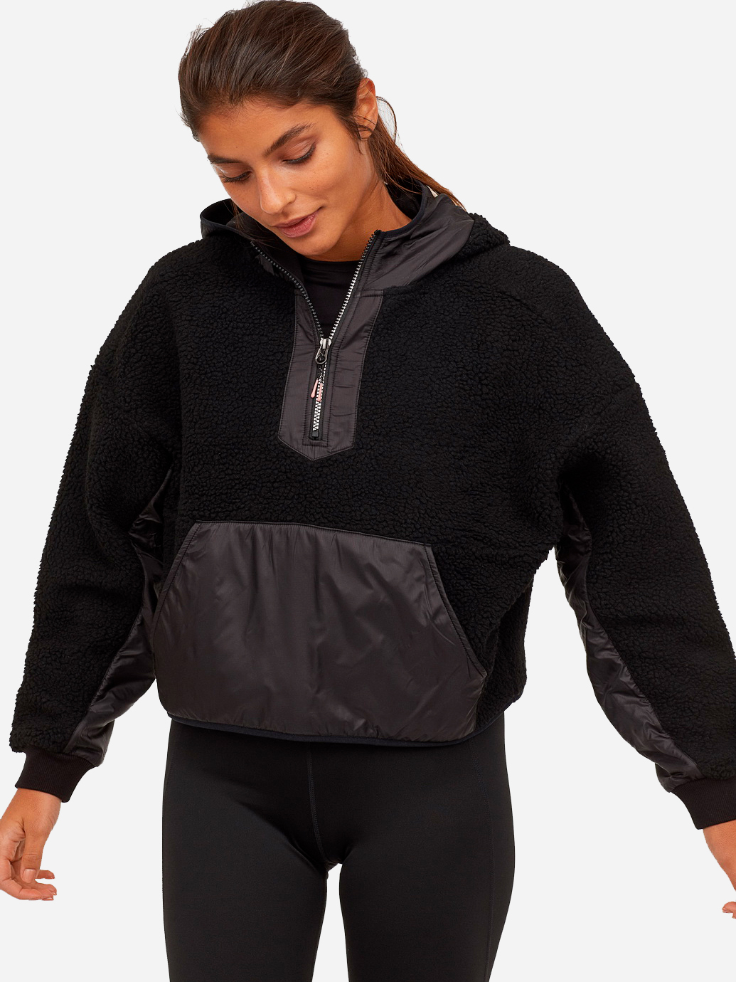 

Худи H&M Sport 0754275-0  Черное, Худи H&M Sport 0754275-0 XS Черное