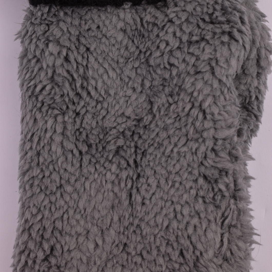 

Варежки женские вязаные c бусинками. Корона F6347-4