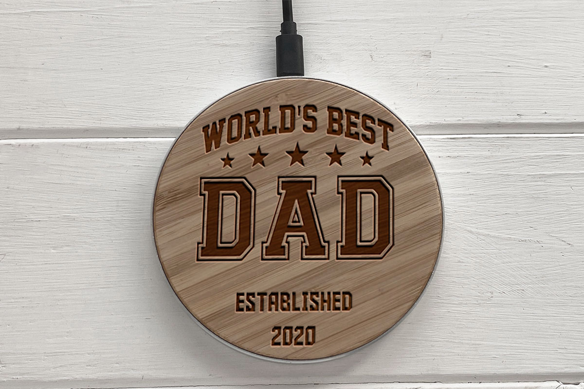 

Быстрая беспроводная деревянная зарядка SkinWood White Fast Charge dad