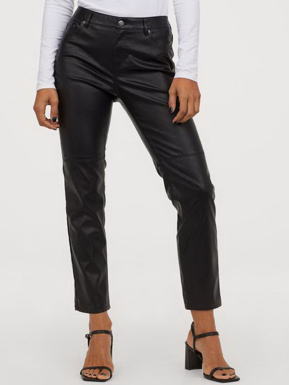 

Брюки из искусственной кожи H&M 0478549-8  Черные (СА2000001631584, Брюки из искусственной кожи H&M 0478549-8 34 Черные (СА2000001631584)