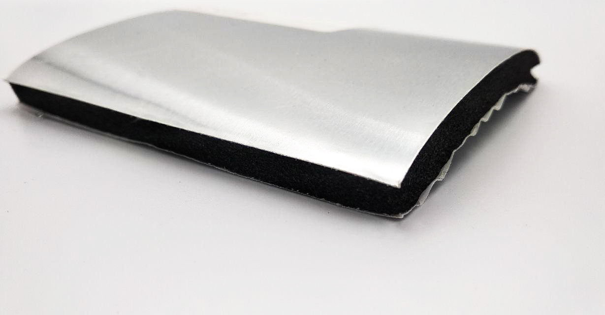 

Самоклеящийся каучук с покрытием Alufoam RC AlPlast 16 мм*100 см*12 м