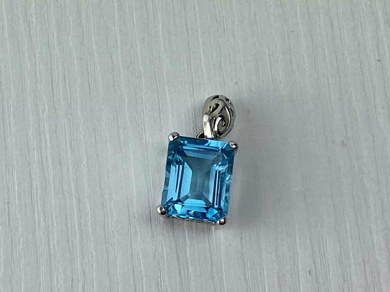 

Золотой Кулон С Топазом Sky Jewelry 66533