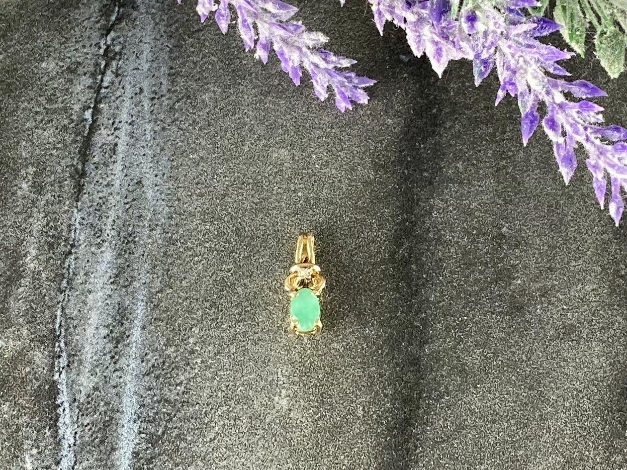 

Золотой Кулон С Изумрудом И Бриллиантом Sky Jewelry 554