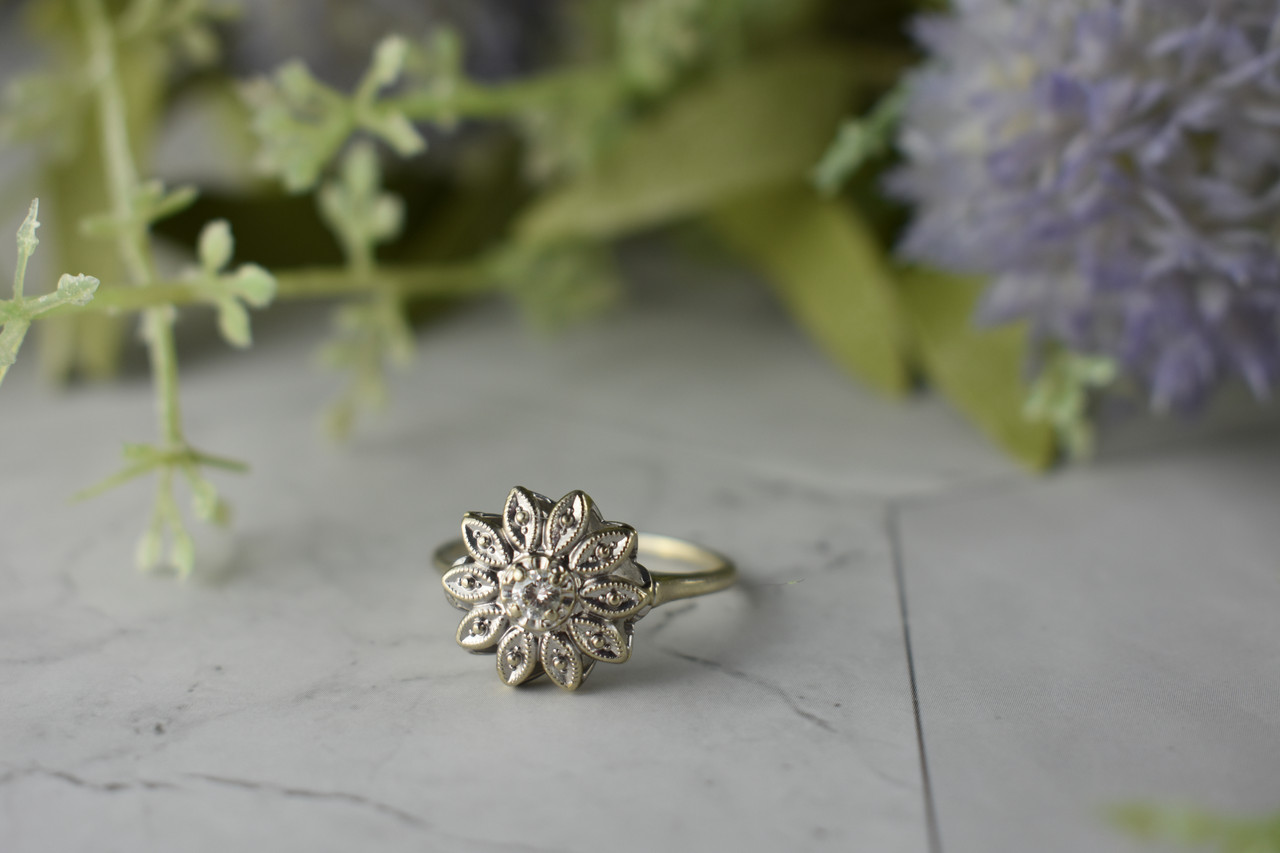 

Золотое Кольцо С Бриллиантом Нежный Цветок Sky Jewelry 8909 19.5 Размер