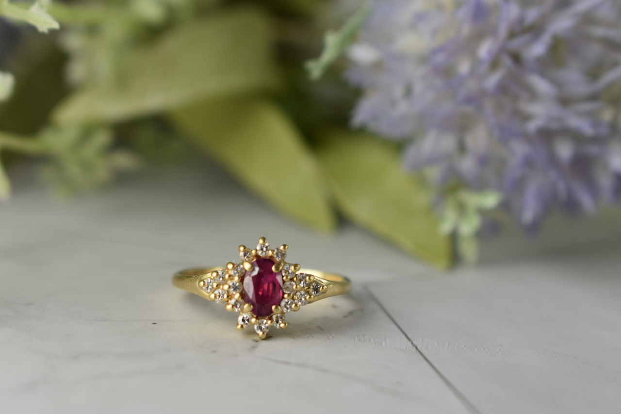 

Кольцо Из Желтого Золота С Рубином И Бриллиантами Sky Jewelry 8887776 18 Размер