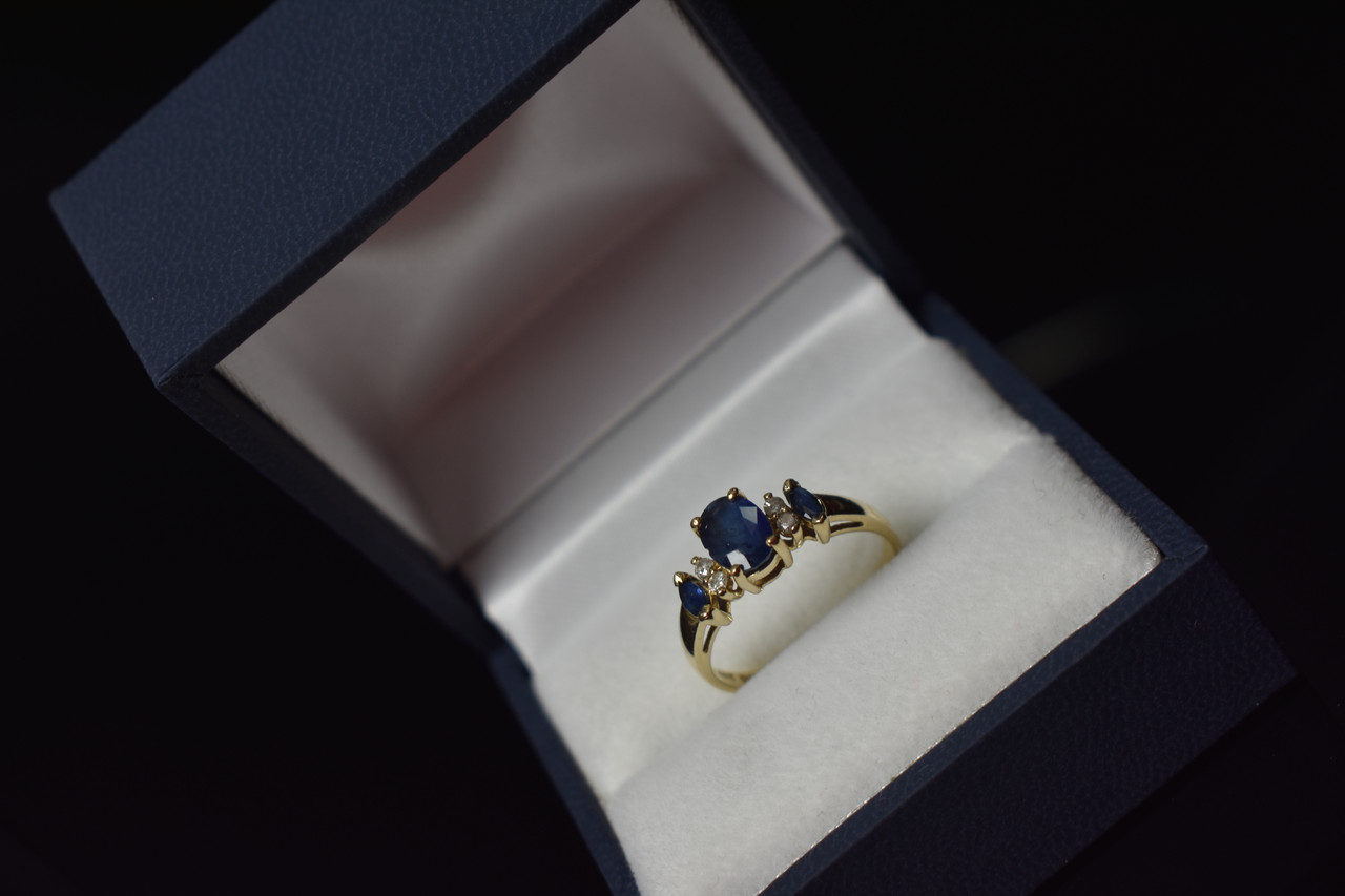 

Кольцо Из Желтого Золота С Сапфиром И Бриллиантами Sky Jewelry 34567 17 Размер