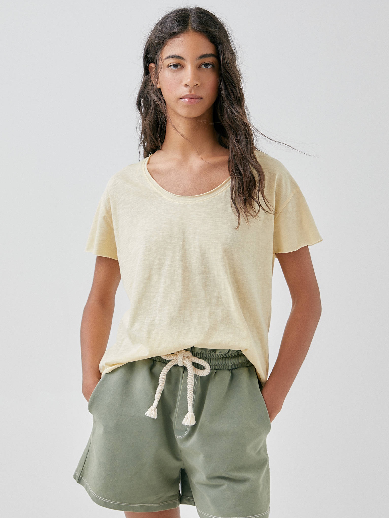 

Футболка Pull & Bear 5236/307/321  Желтая, Футболка Pull & Bear 5236/307/321 L Желтая
