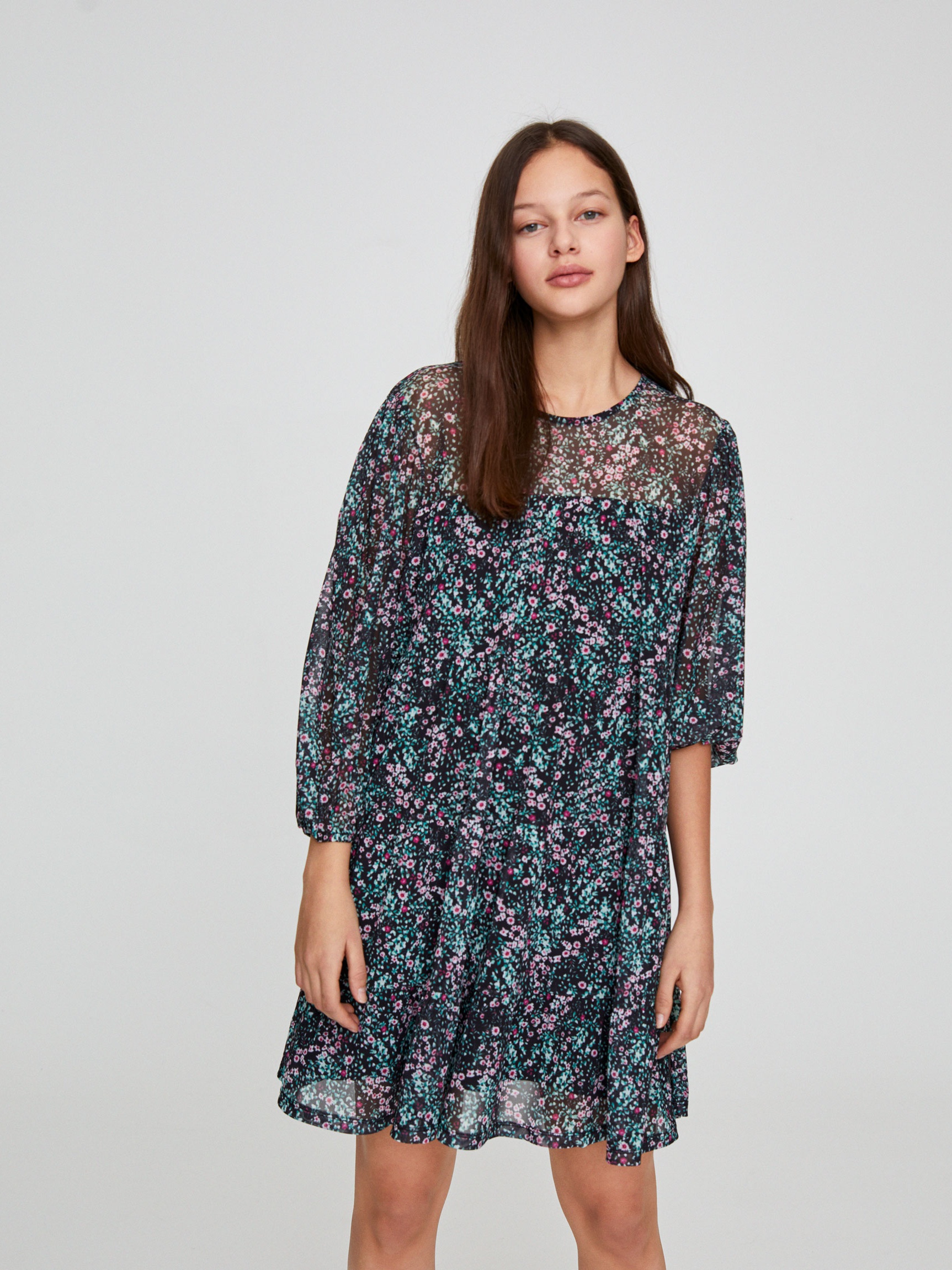 

Платье Pull & Bear 5391/365/500  Черное, Платье Pull & Bear 5391/365/500 S Черное